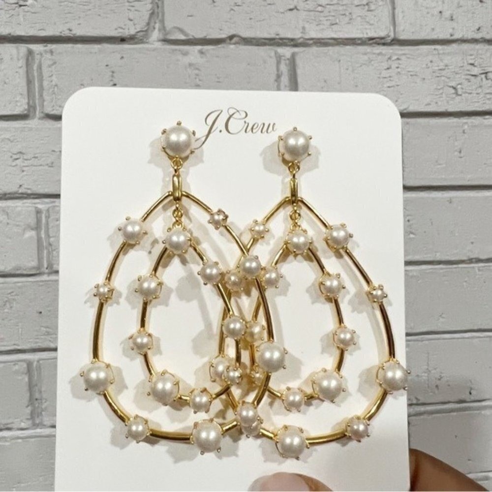 J. Crew‎ Gold Tone Pearly Teardrop Dangle Earrings